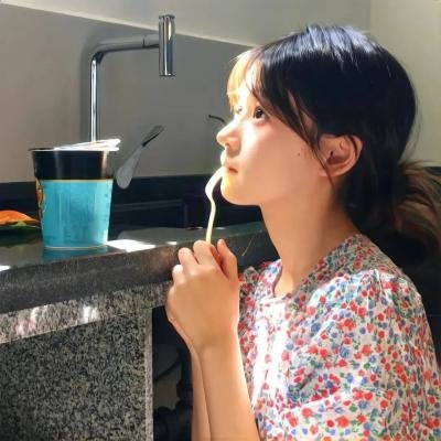 麻烦中的女人